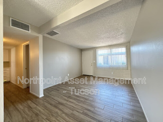 Photo - 1404 N Craycroft Rd Unidad Apt 4