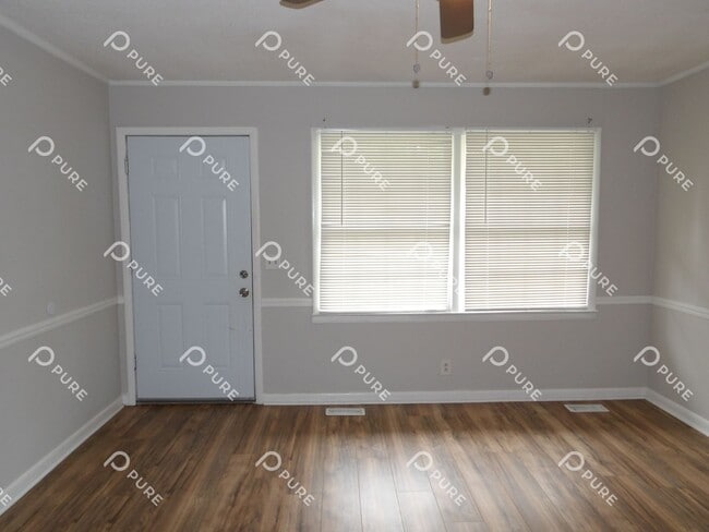 Photo - 3021 Deerfield!!
