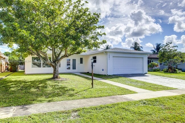 Building Photo - 1801 N 54th Ave Rental