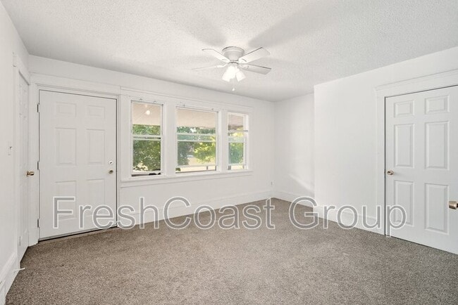 Photo - 1714 Castle Ave Unit 2