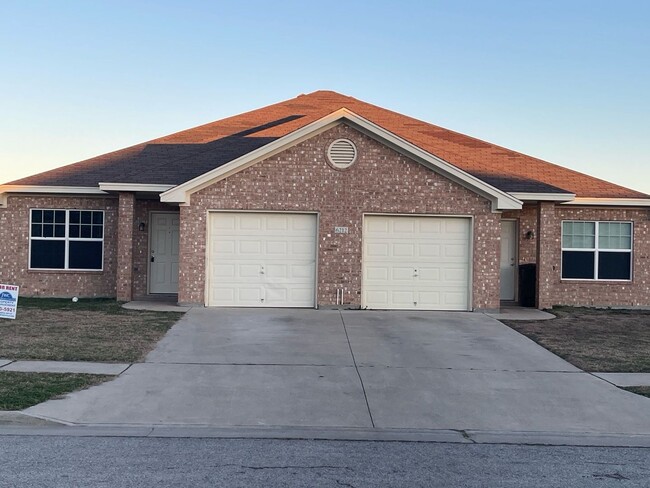 Photo - 6212 Temora Loop Townhome