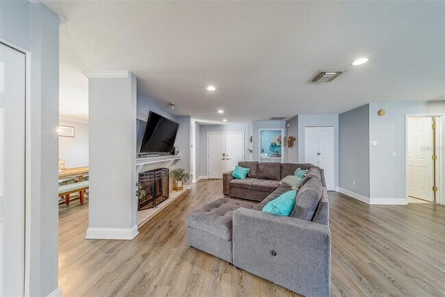 Photo - 14414 91st Ave N