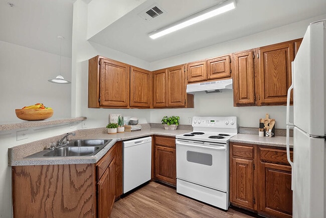 Photo - Cypress View Villas Apartments
