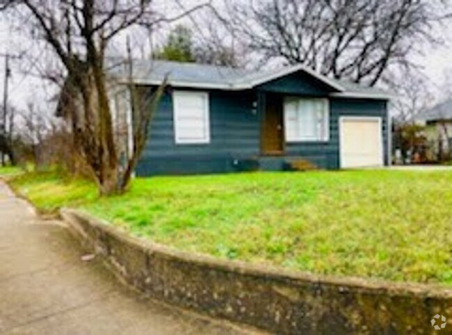 Building Photo - Cozy Home Only 10 Mins from Downtown San A...