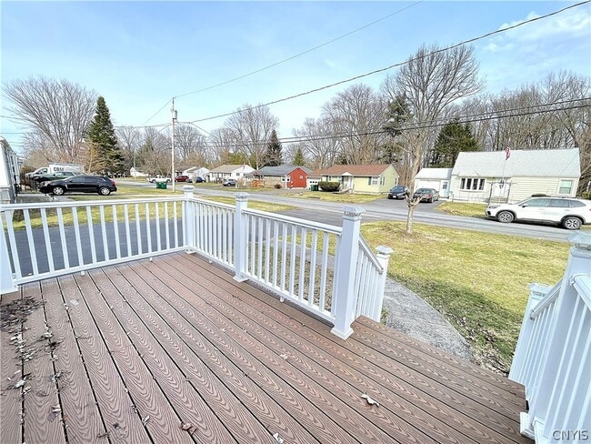 Photo - 121 Wadsworth Rd