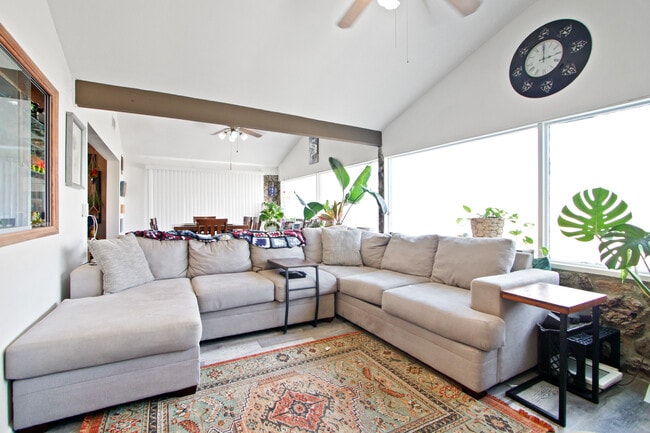 Photo - 1545 E 21st St