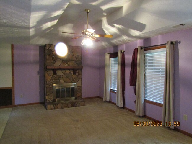 Photo - 5401 Cindy Ln SE