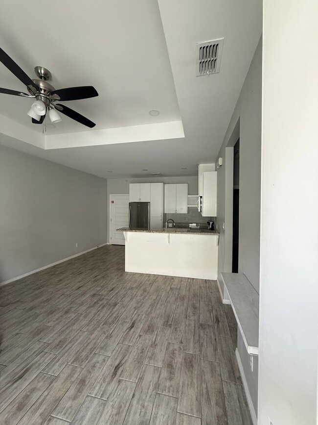 Photo - 1403 W Heritage Dr Unidad 4