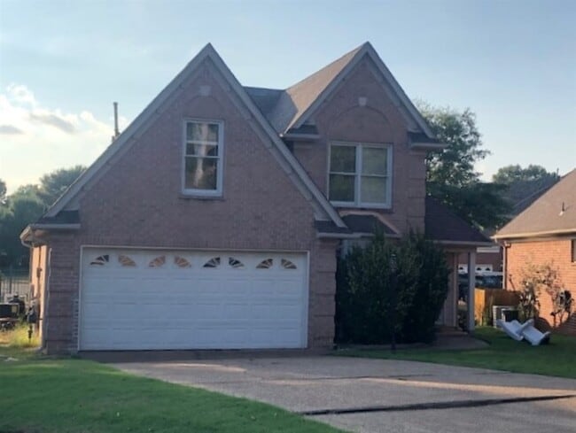 Building Photo - 3931 Muirfield Dr