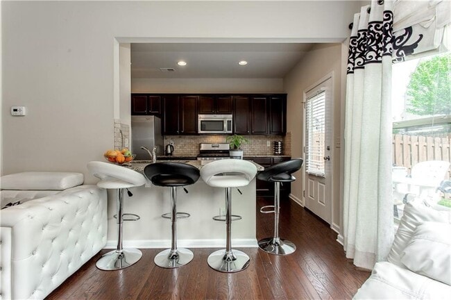 Photo - 4840 Waterbrooke Crossing