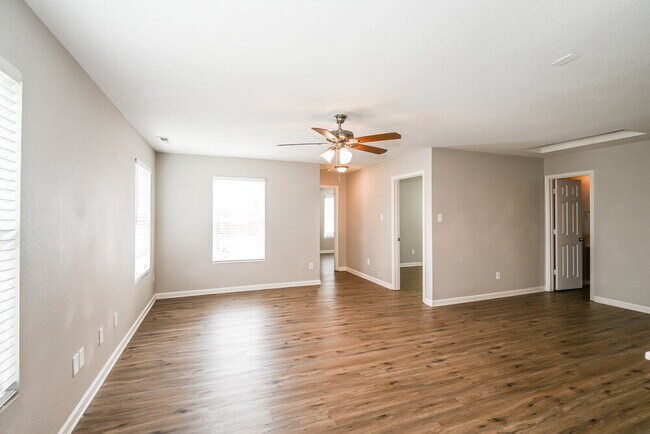 Photo - 4420 Norfleet St