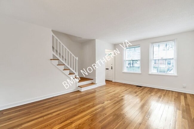 Photo - 3612 S Taylor St