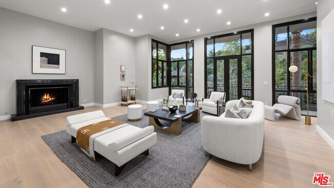 Photo - 9332 Hazen Dr