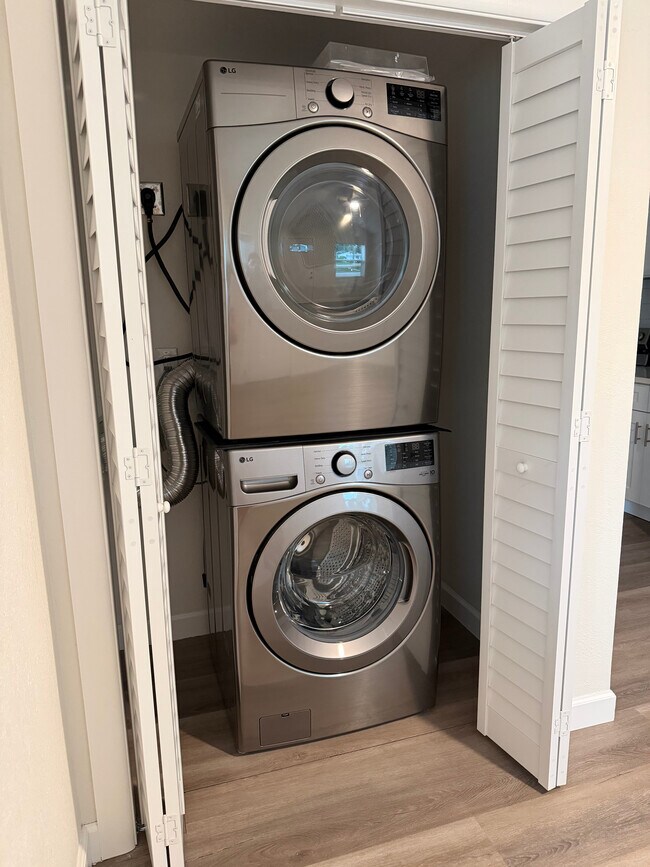 Photo - 5253 Burlington Ave N Unit Brand-New Detached Studio – St. Petersburg