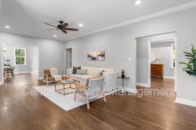101 Sunset Dr