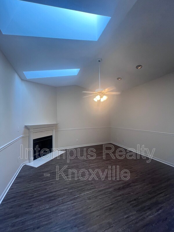 Photo - 813 Villaview Way