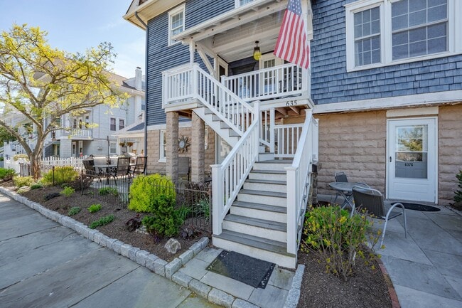 Photo - 637 Wesley Ave Unidad 637G