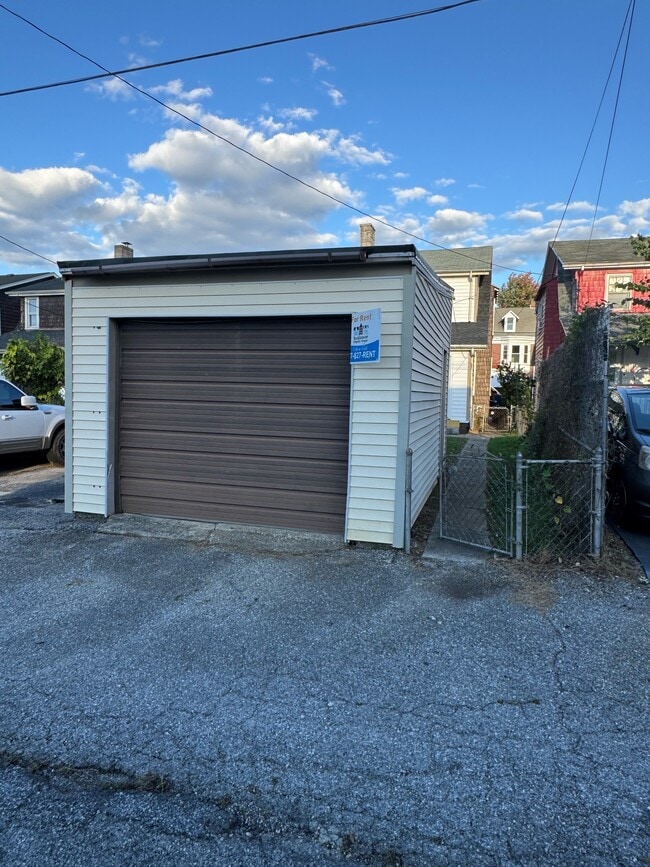 Photo - 624 Courtland St