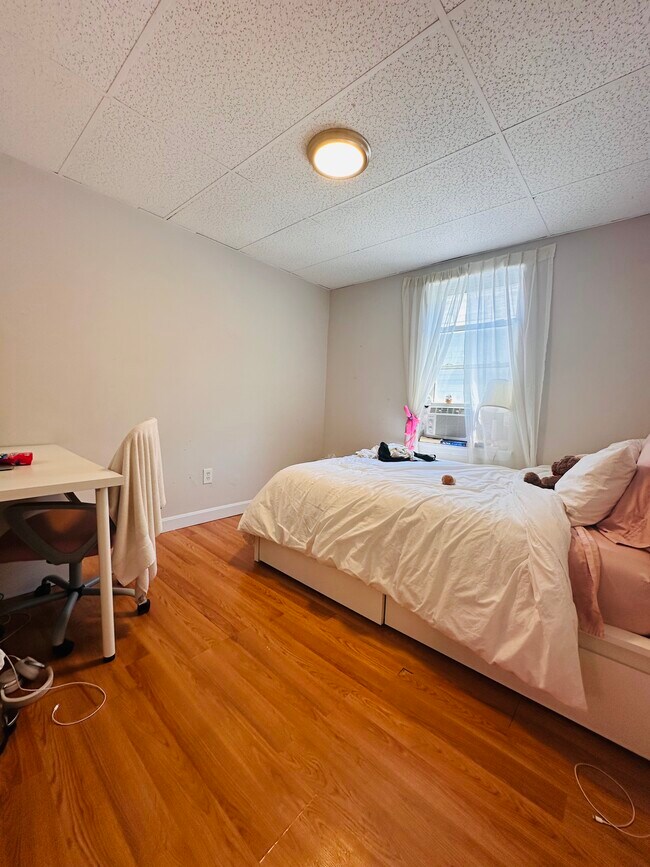 1572 Tremont St Unit 3