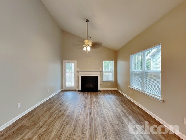 Photo - 133 Brewers Oak Ln