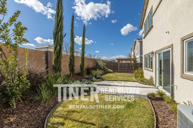 Photo - 3001 Welton Cir