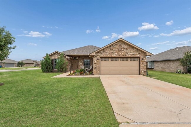 Building Photo - 1751 Lexington Ct