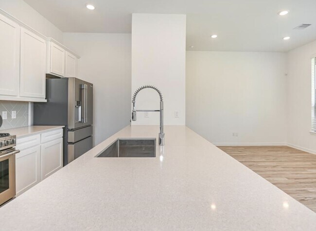 Photo - 526 Dry Fork Ln