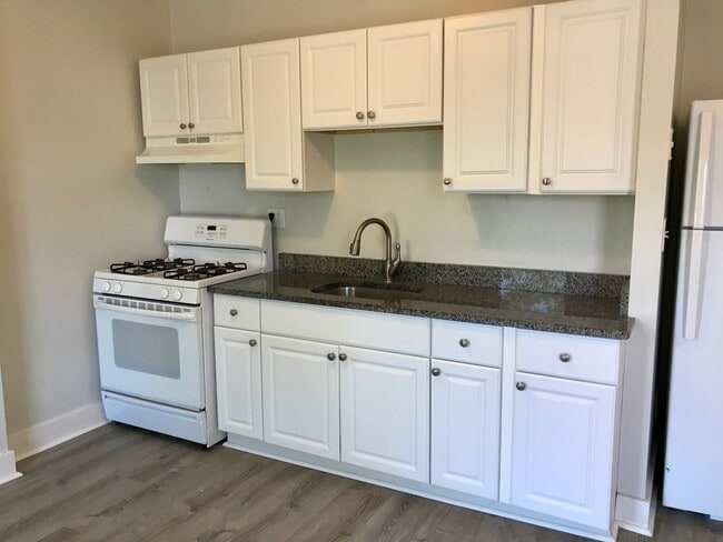 Photo - 207 Broadway Unit 2