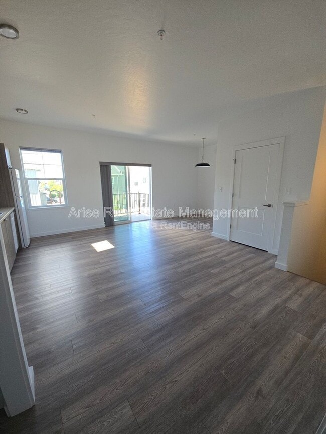 Photo - 1630 SW Juniper Ave