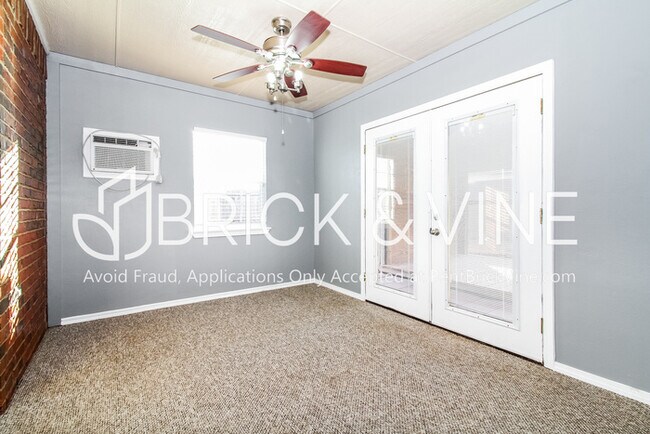 Photo - 4213 Hunterfield Ave