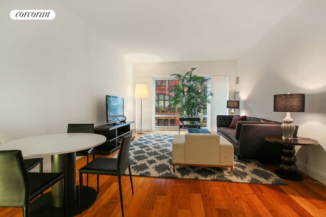 Building Photo - 33 W 56th St Rental