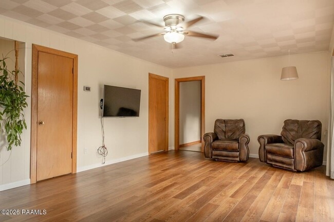 Photo - 118 S Demanade Blvd