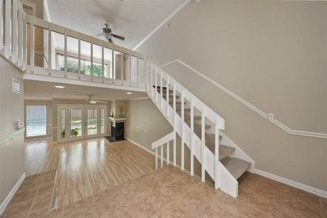 Building Photo - 3311 Golden Trails Dr Unit 505