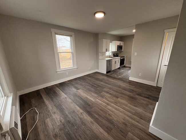 Photo - 3438 Greenwood Blvd