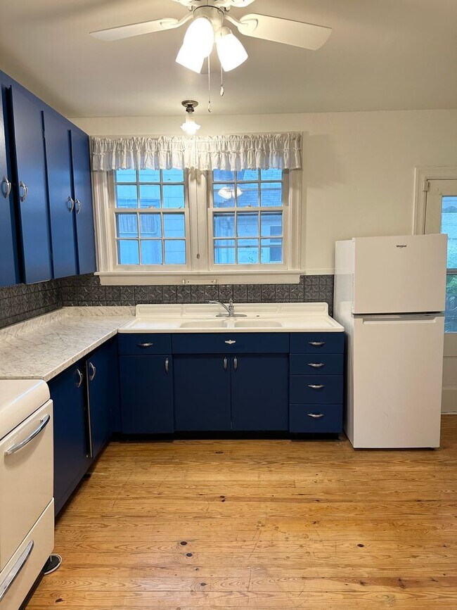 Photo - Cozy 2-Bedroom Home Near Phelps Grove Park