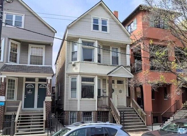 Building Photo - 2 bedroom in Chicago IL 60614 Unit 1F Rental