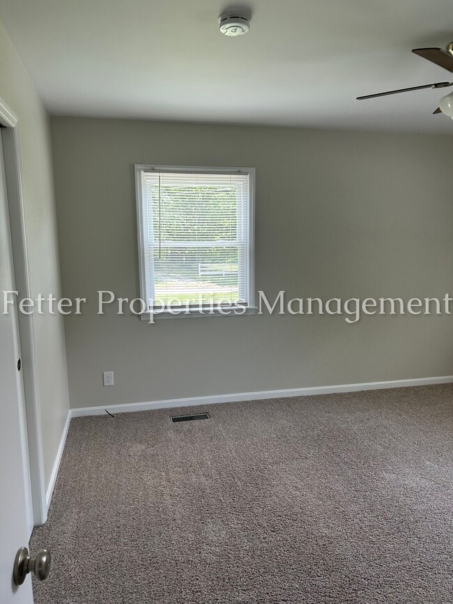 Photo - 4812 Oak Hill Rd Unit B