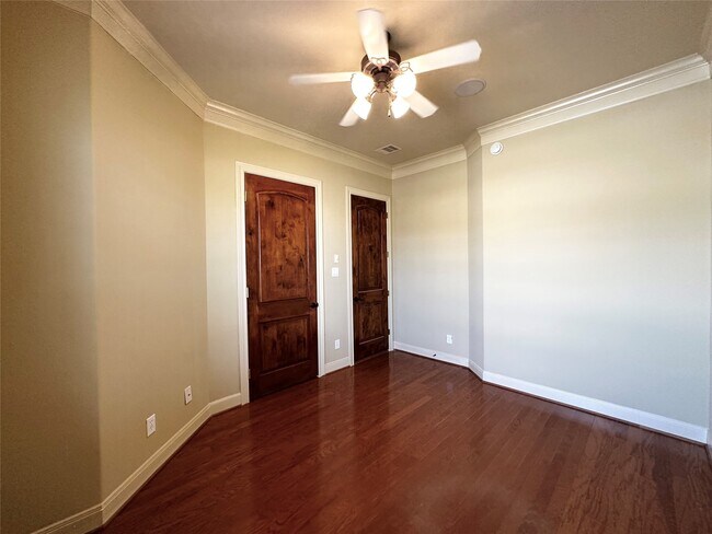 Photo - 617 Constellation Blvd