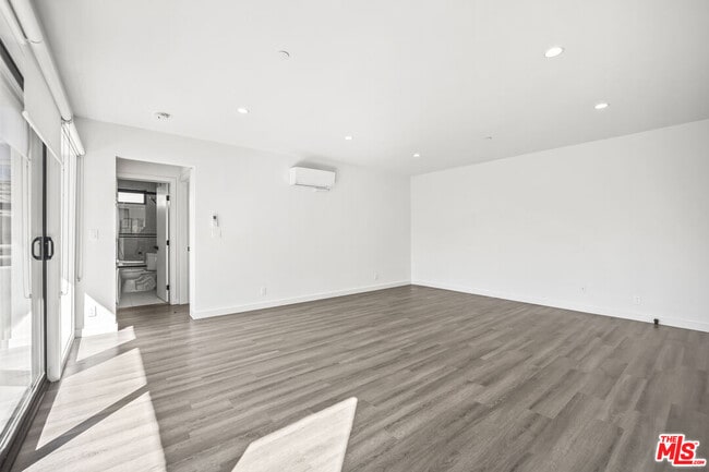 Photo - 1264 9th St Unit E