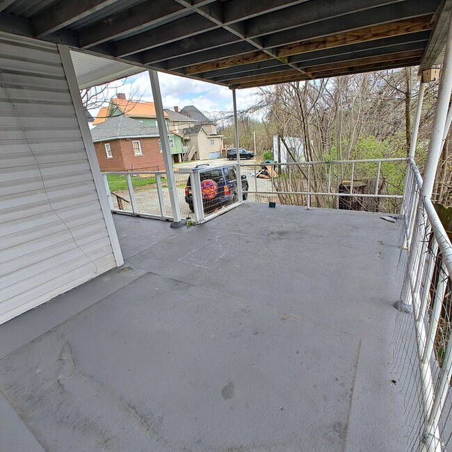 Photo - 509 S Main St Unidad Duplex 1