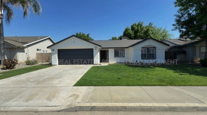 Home Sweet Home in Hanford! Available Now! - Home Sweet Home in Hanford! Available Now!