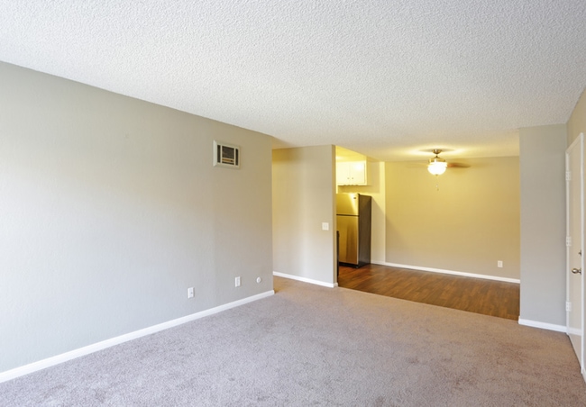 Photo - Country Apartments