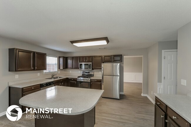 Photo - 4634 Derby Loop