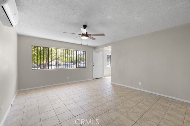 Photo - 207 Flora St