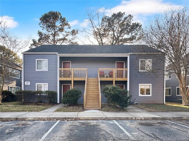 Building Photo - 1203 Jamestown Rd Unit D1