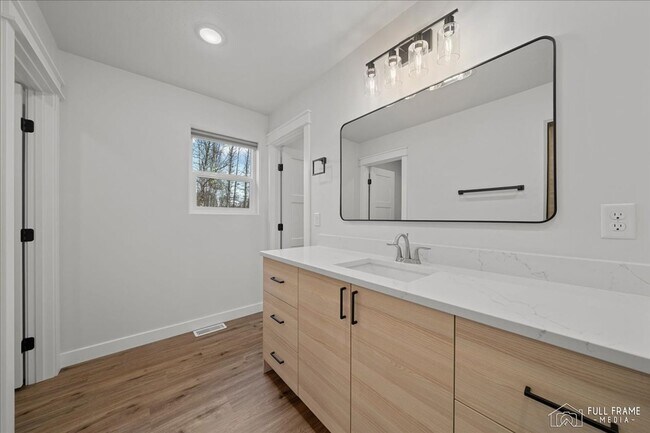 Photo - 7442 N Paw St Unit 2