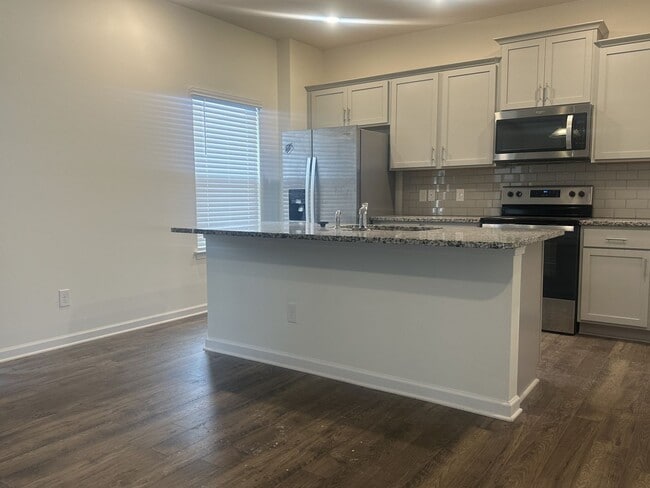 Photo - MUST SEE! Beautiful 3 bedroom, 2.5 bath 2 story home with fenced back yard! $2500 per month