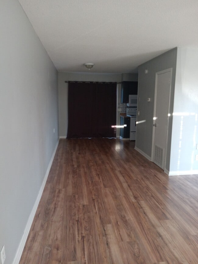 Photo - Pirate Cove Apartments 23-30