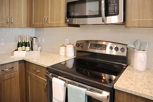 Photo - Views at Harbortown