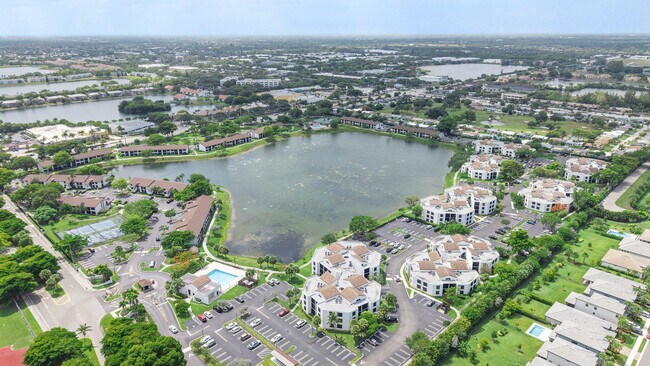 Photo - 212 Lake Pointe Dr Unidad 302